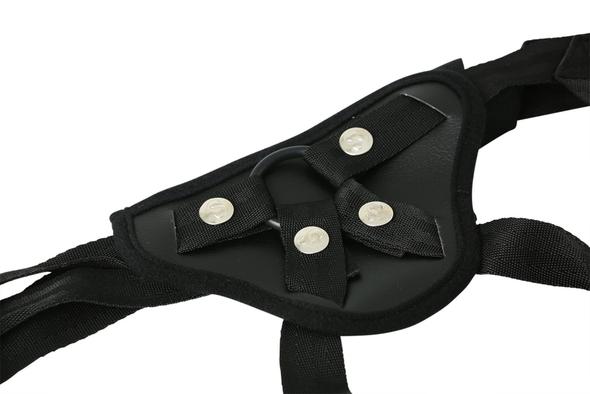 Sportsheets Entry Level Ember Harness Black features and benefits great style and price point for those new to pegging. Easy to get on and comfortable to wear. Can change dildos and rings if desired. Includes: 4 way adjustable straps fits up to 60 inches
