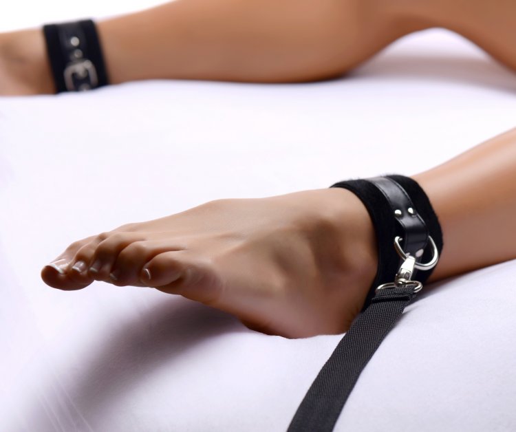 FRISKY 4 POINT BONDAGE RESTRAINT SET - Image 4