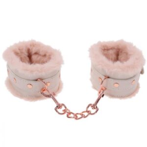 PEACHES N CREAME FUR HANDCUFFS